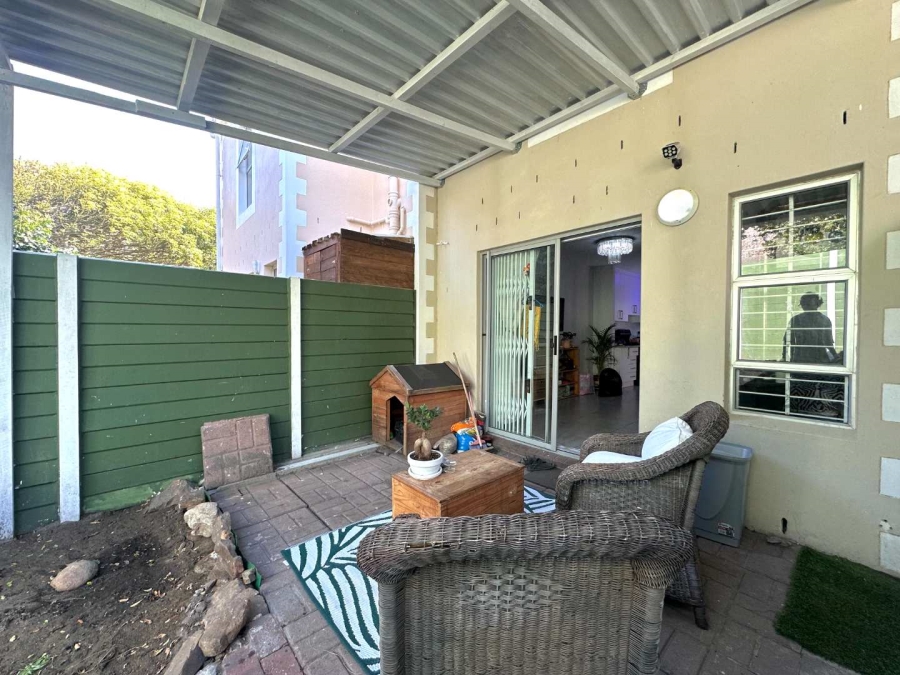 2 Bedroom Property for Sale in Lakeside Western Cape